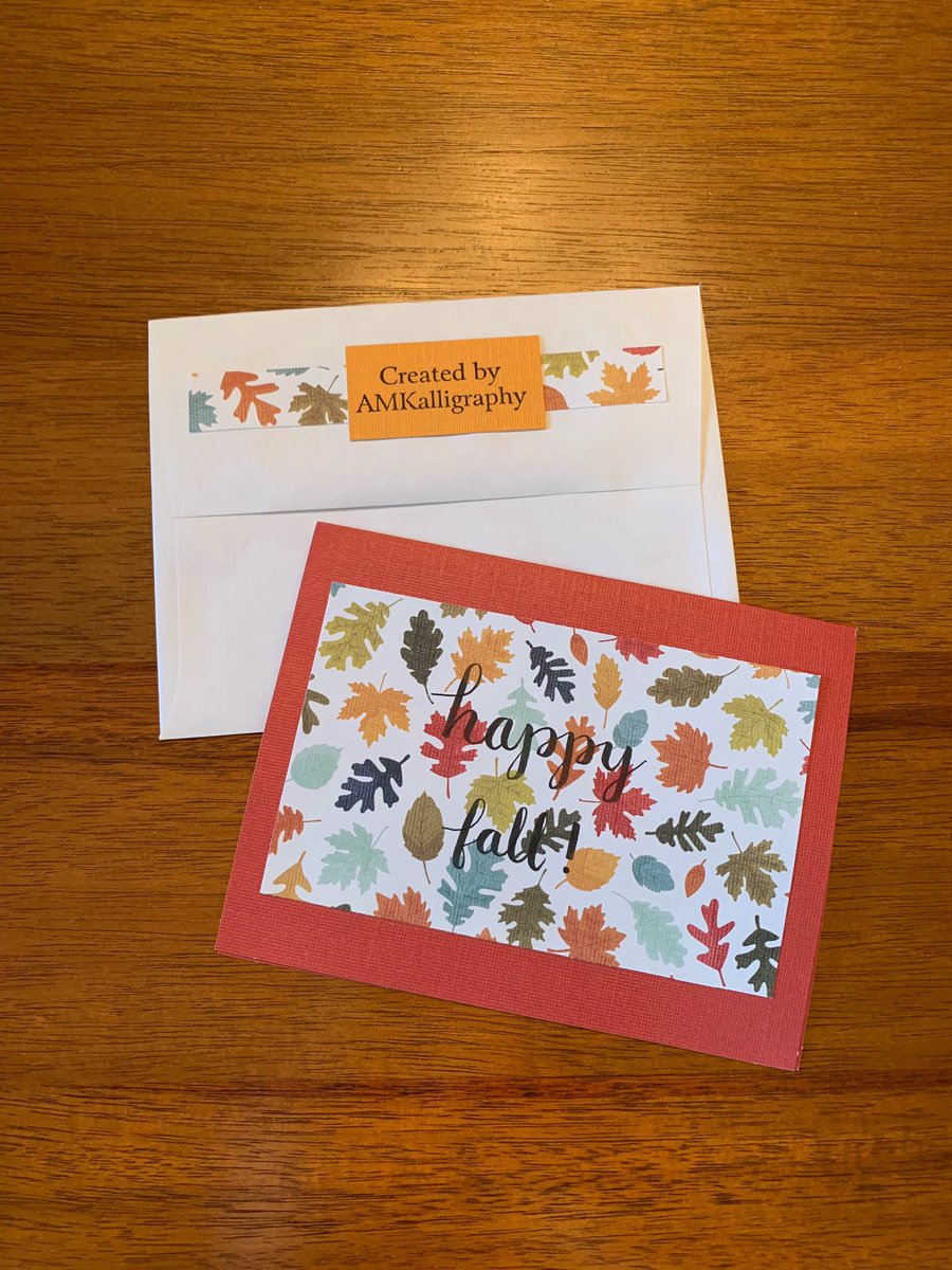 AMKalligraphy's tweet photo. Happy fall y’all!✨🍁💛

This is a simple note card but sometimes I’m obsessed with simple! 

Let me know if I can make any cards for you☺️

Should I sell a set of seasonal cards?! Let me know in the comments 👇🏼

#calligraphy #smallbusiness #amkalligraphy #happy #weekend #fall https://t.co/zMdvgFSmQ7