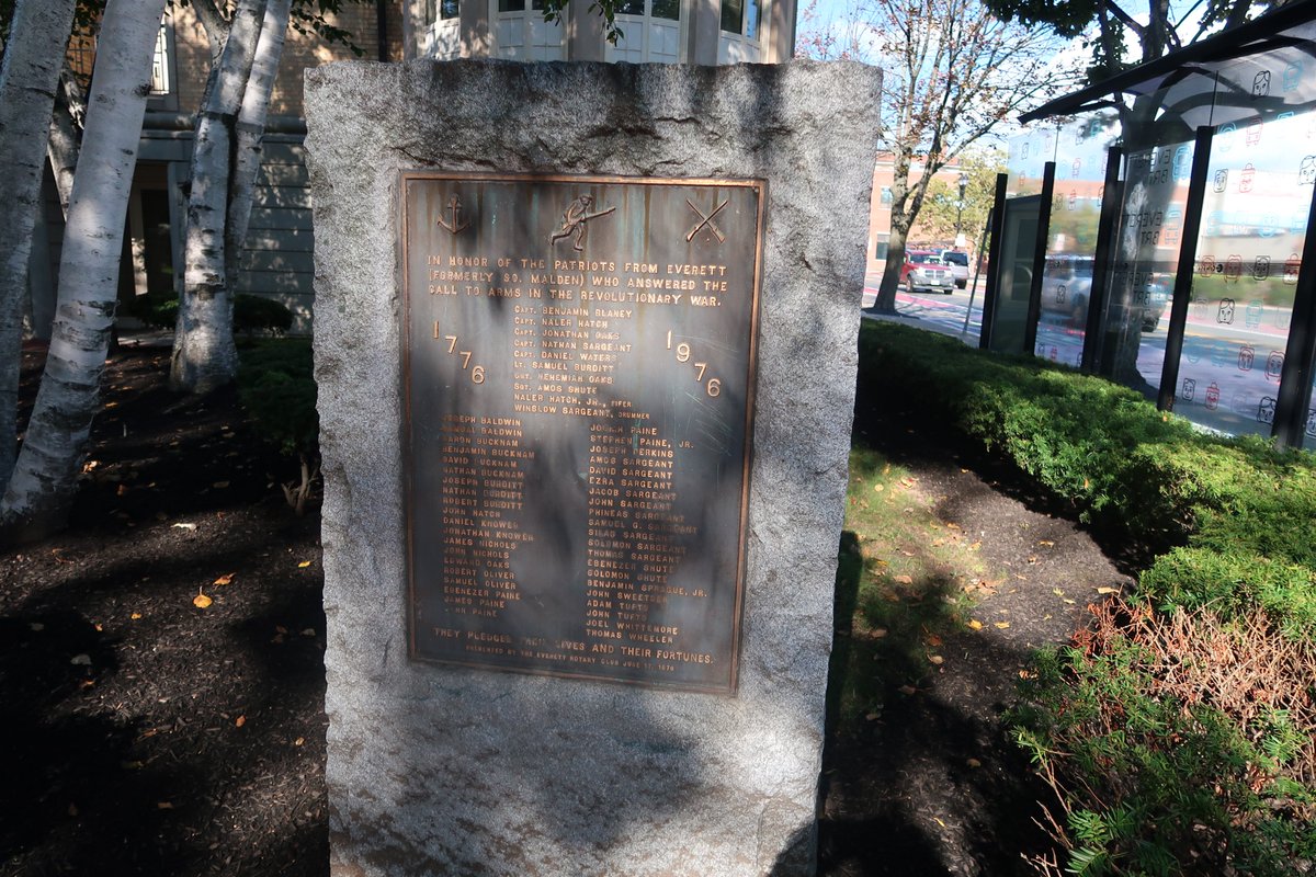 MaEverett's tweet photo. Park beside Everett Central Fire Station with Patriots from Revolutionary War Memorial. Everett, MA. https://t.co/hYj84dStkE