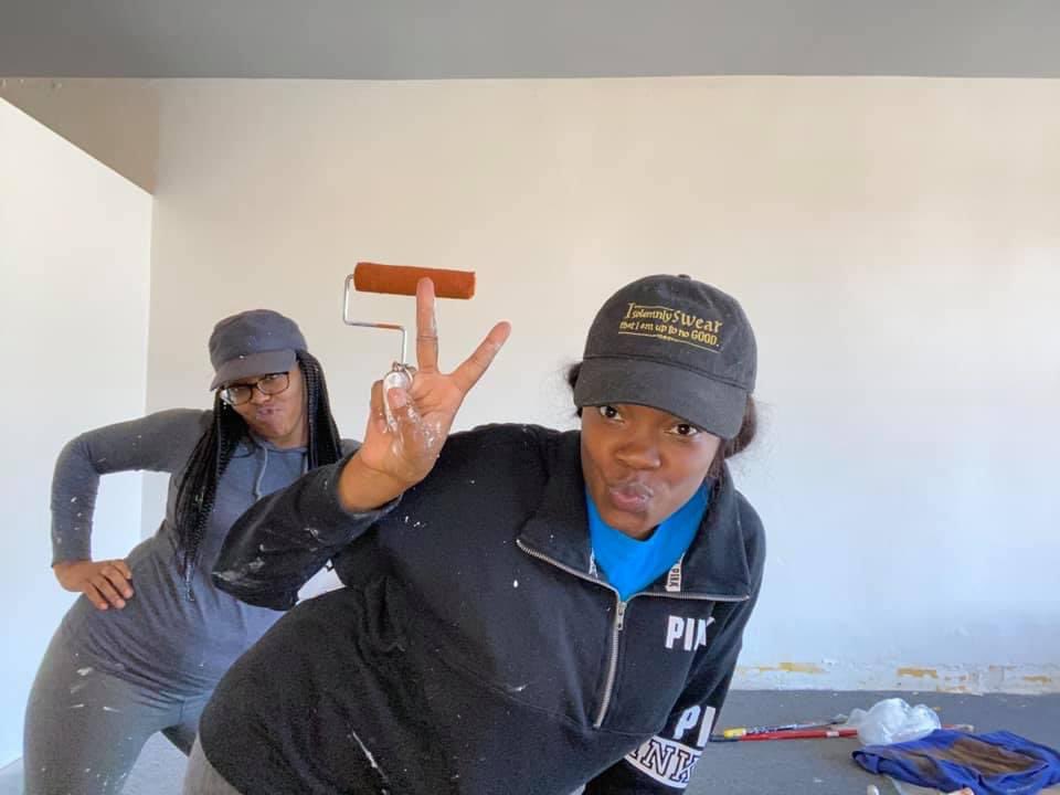 MelaNationHeal's tweet photo. One of the best feelings in the world is getting together with like-minded people to build each other and build community 💜
#healingcommunity
#communitypartnerships
#solacehealthandwellness
#melanationhealingproject
#healingismovement
#settingUpShop
#supportwomenownedbusinesses https://t.co/GzBvWOAhEh
