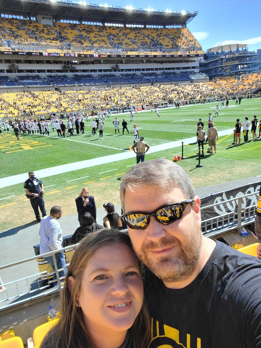 christylee220's tweet photo. Love Game Days!!! #SteelersNation #PittsburghSteelers #Pittsburgh https://t.co/thhBfE3JBI