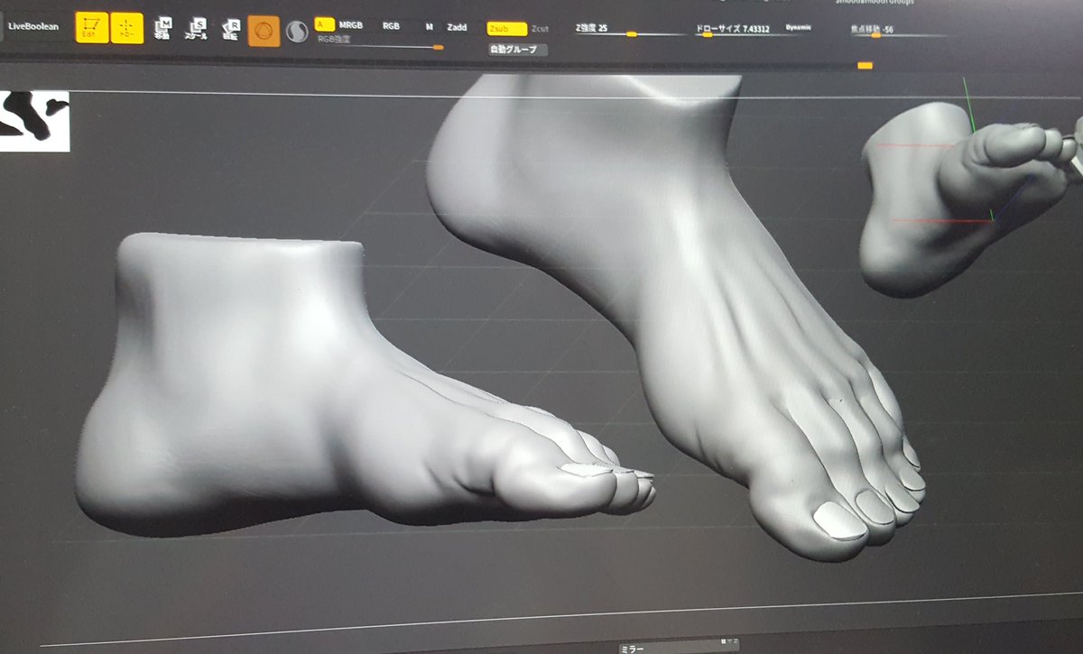 catcrown_purin's tweet photo. 本日の #zbrush
やっと陰影が出るようになってきました✨今回はダイナメッシュを中心。細部は次の機会に😳爪は曲率と硬さを出すように別パーツ、細目のツールで彫り込むのも良さそう🌸
📋法線グループ化・Zリメッシャー
・ダイナメッシュ・抽出・押出
#catcrown #きゃっとくらうん
#デジタル日記帳 https://t.co/LJalUDB0wk