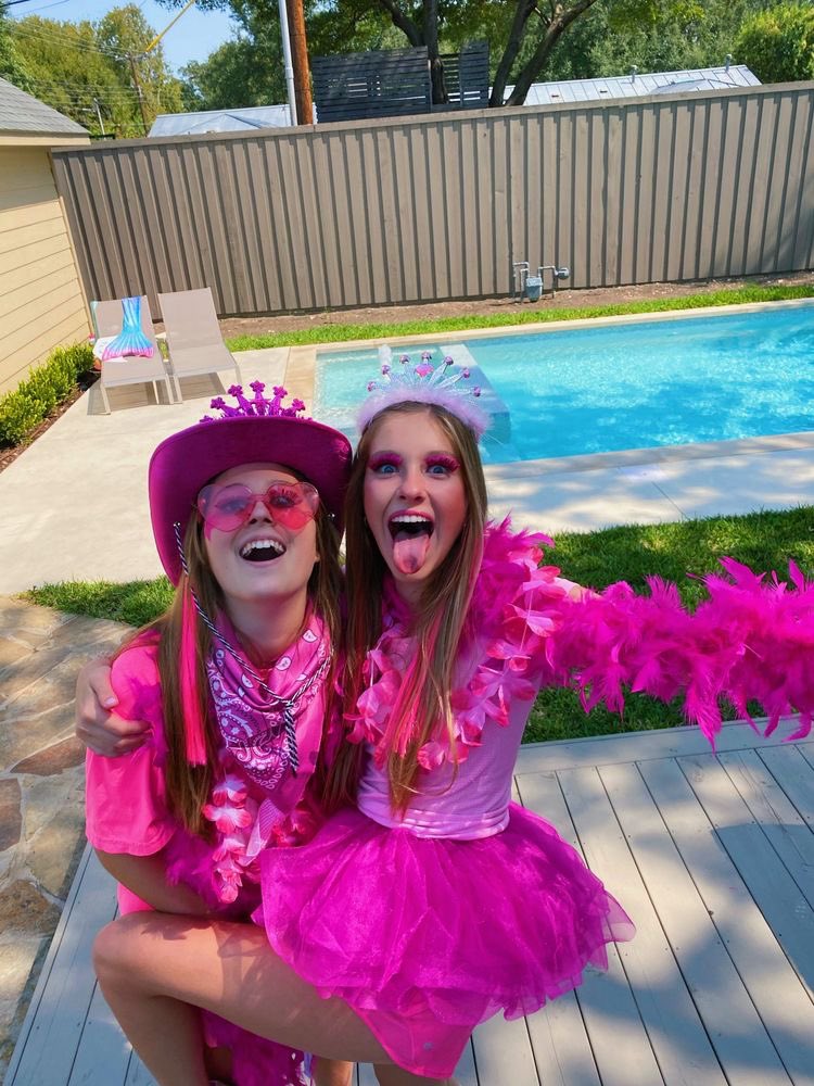flocklhs's tweet photo. ATTENTION LINDALE EAGLES!!!! ✨✨

2 VOLLEYBALL GAMES THIS WEEK!!🏐
- Tuesday AWAY IN BULLARD @ 630
- Friday HOME @ 430

FOOTBALL GAME THIS FRIDAY!!🏈💙
-HOME @ 730

THEME: pink out 💗💗
WEAR PINK TO SCHOOL!!!!!! https://t.co/XEDiv9gXhB