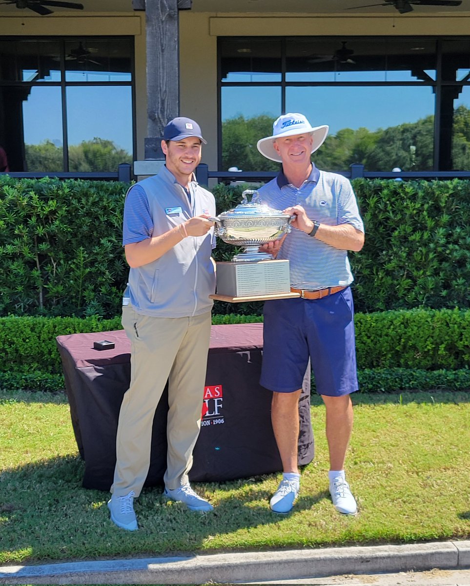 JohnnyCochranIV's tweet photo. It was a long and successful week at the 84th #TXSeniorAm!
@WestwoodGCHou was a tremendous host and congratulations to Gary Durbin for winning this championship for the 2nd time in three years!
https://t.co/3uqz42TKG0
#golfadministration #amateurgolf https://t.co/xJw0iQVvRa