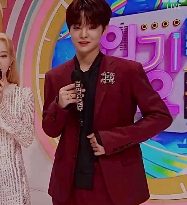 JIHOON 지훈 ジフン
#JIHOON #지훈 #ジフン  #트레저
<a href="/treasuremembers/">TREASURE</a>