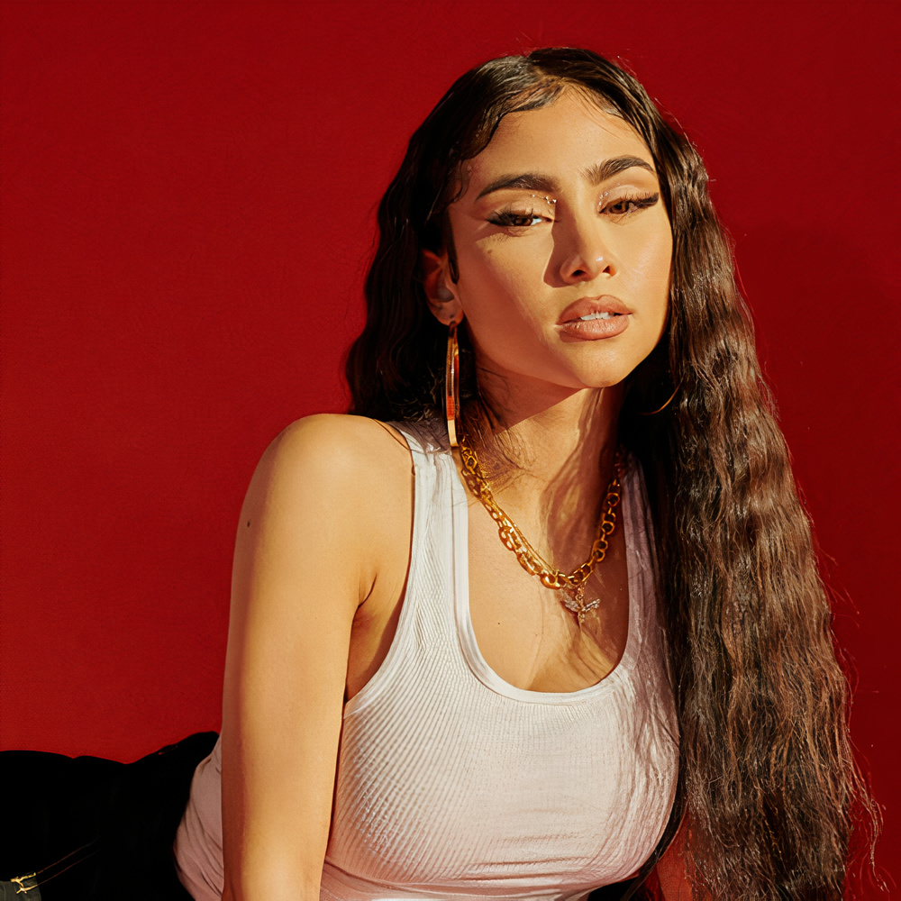 AllViralMusic's tweet photo. Billboard elige a la chilena Paloma Mami como una de las nuevas generaciones de artistas que le está brindando un giro a la música tradicional urbana con una fusión r&amp;b.🔥🇨🇱 https://t.co/3ythf4H7tQ