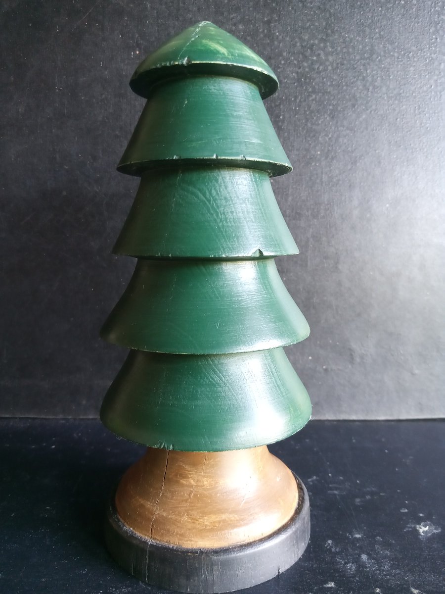 ErikaEP76's tweet photo. ¡Me gusta! Arbolitos Navideños En Madera - #Navidad - #Adornos - #Regalos #Maracay https://t.co/o0k8IzsDSh https://t.co/QHHjV9x4sM
