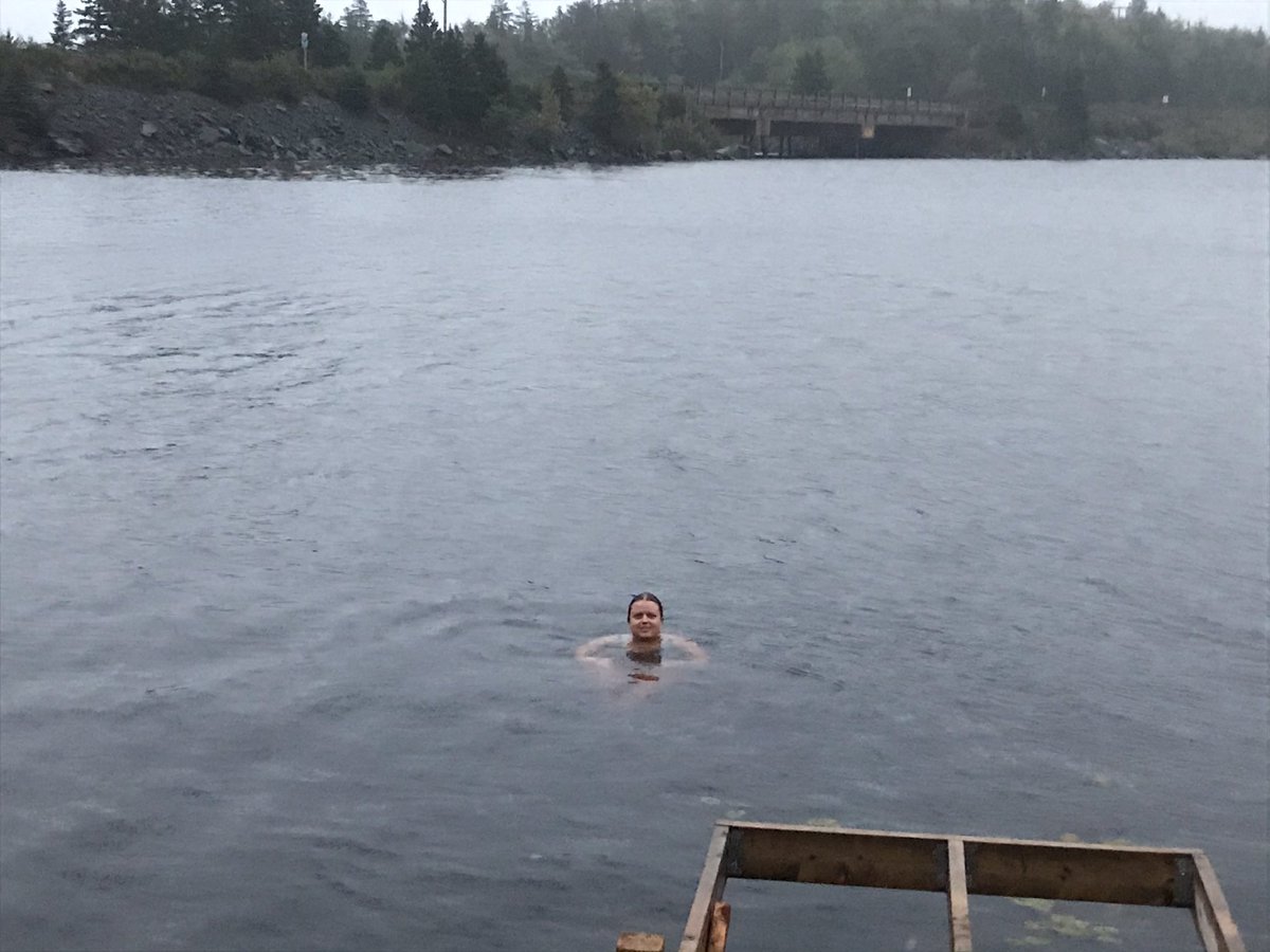 a_jolaine's tweet photo. Même sous la pluie! #laviesurunlac #finseptembre #reset https://t.co/awGEMM5M5N