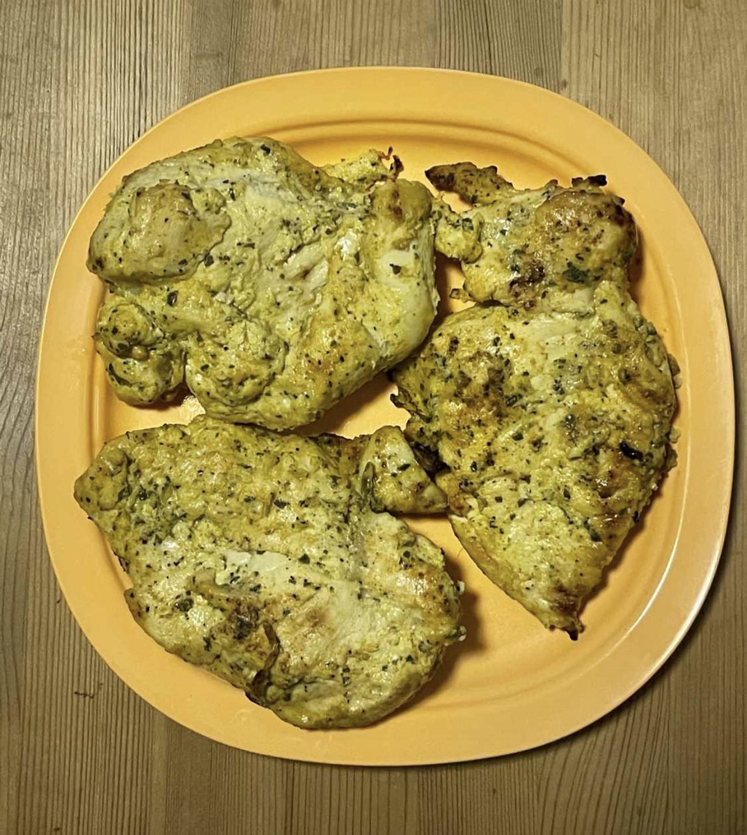 chemchirag13's tweet photo. Oven baked chicken breasts! Fast, fresh & simple.
#chicken #ChemistsWhoCook #ChemistsCanCook https://t.co/LJpZG4FV7j
