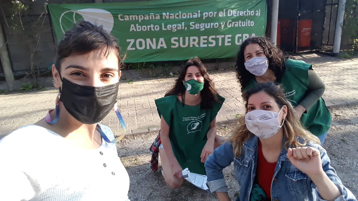 CampAbortoSures's tweet photo. #Berazategui
Rumbo al #28S exigimos el cumplimento de este nuevo derecho conquistado 💪🏽💚 el aborto voluntario #EsLey!!

@CampAbortoLegal https://t.co/bQ4Drl6e6C