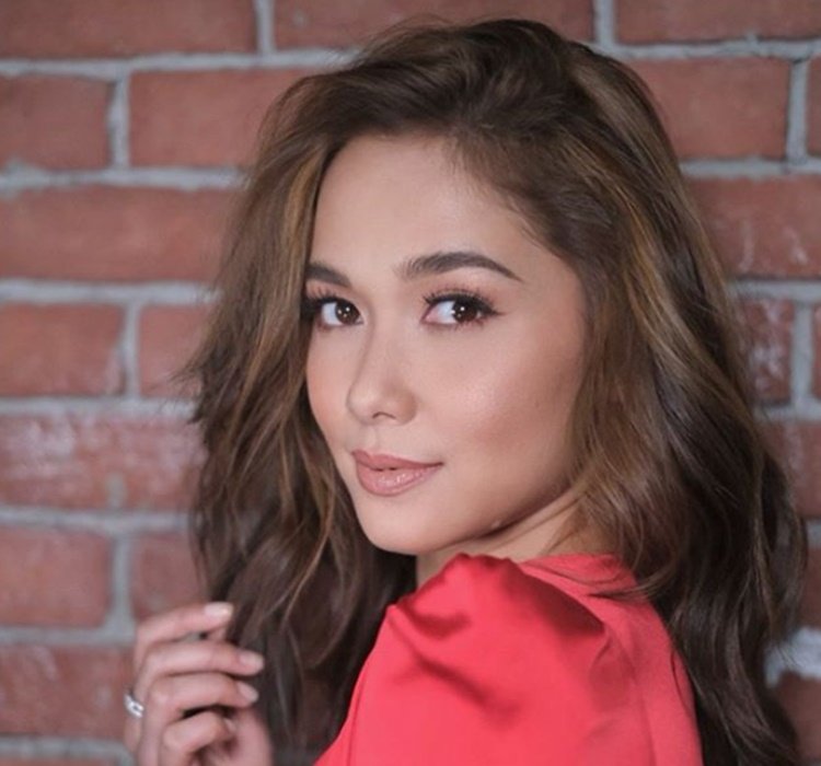 Showbiz_Polls's tweet photo. BREAKING NEWS: This time it's official. Maja Salvador will soon make the big leap from TV5 to GMA7 as soon as her primetime teleserye is over. She will joining Eat Bulaga first and will eventually sign with Artist Center where Mr. M. is the head honcho. https://t.co/WhW9vR4aIL