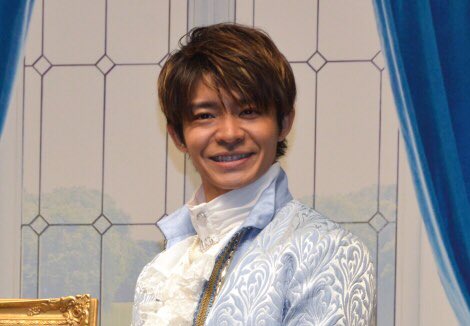 岸くんソロTVCMおめでとう😭💜💜 #DUO #キシボン3世 王子衣装×ロング