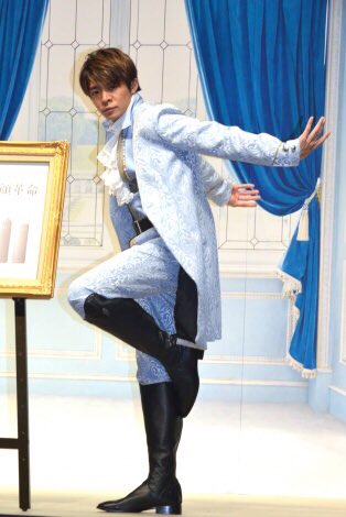 岸くんソロTVCMおめでとう😭💜💜 #DUO #キシボン3世 王子衣装×ロング