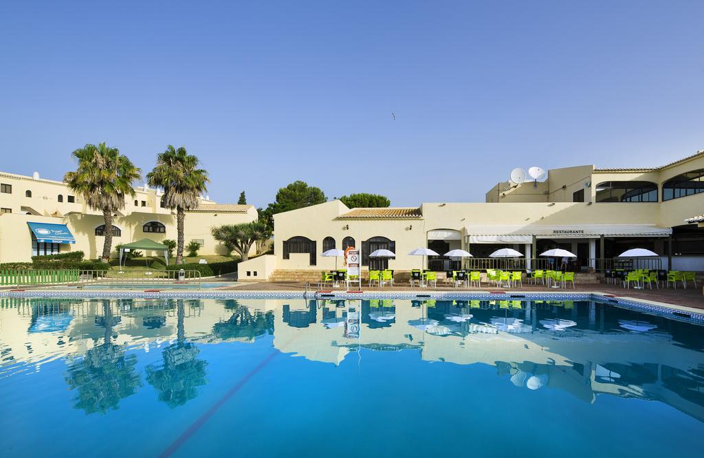 ALgestALgarve's tweet photo. We want our #guests to tell us what is the best #house for #holidays! Is it the Tupi House? - https://t.co/ZM2L88530I #HolidaysPortugal #Algarve #Portimão #PraiadaRocha #HolidayRental #sea #sun #beach #ALgest #AlgarveLovers #VisitAlgarve #TheBestOfAlgarve #Accommodation https://t.co/6IWY5BBbSC