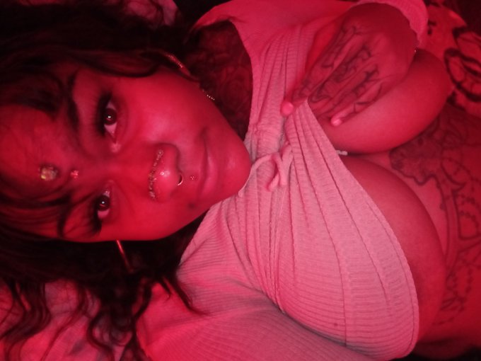 Heyyy my first post to twitter! #tattoos #tattedgirls #necktattoos #ddlgcomunity #sucidegirlhopeful #chesttattoos<a href="/tag/tattoos"class="tags">#tattoos</a><a href="/tag/tattedgirls"class="tags">#tattedgirls</a><a href="/tag/bodymodification"class="tags"><span>#bodymodification</span></a><a href="/tag/piercings"class="tags"><span>#piercings</span></a><a href="/tag/septumpiercing"class="tags"><span>#septumpiercing</span></a><a href="/tag/nipplepiercing"class="tags"><span>#nipplepiercing</span></a>