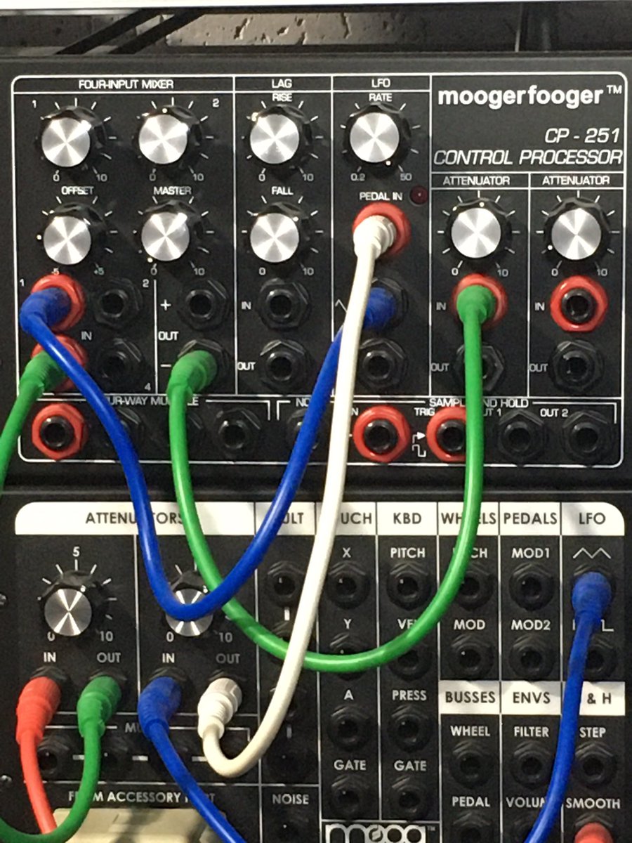 ofthequietsun's tweet photo. Wait, which song is this? Awww man I forgot.😭😖😵‍💫 @moogmusicinc #electronic #electronica #edm #EDMFamily #moog https://t.co/imiVHqxRbf