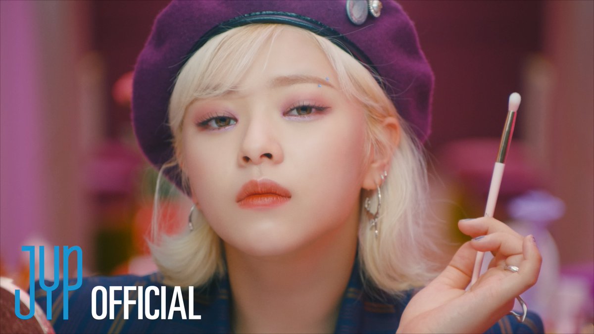 JYPETWICE's tweet photo. TWICE “The Feels” M/V Teaser 1

https://t.co/sPpx645c8P

📌<The Feels> Pre-save &amp; Pre-order
https://t.co/ganRyKAJEY

#TWICE #트와이스 #TheFeels #GetTheFeelsWithTWICE https://t.co/sYpcIguRpC