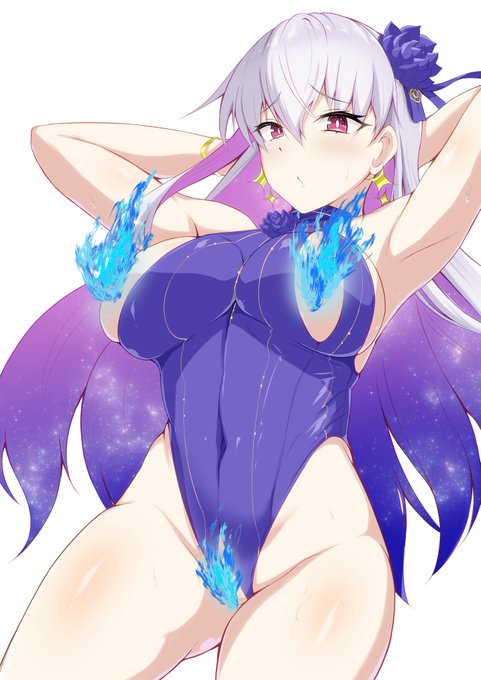 マスターに構ってほしくて伸縮自在な自分の水着の特性を活かすカーマちゃん 