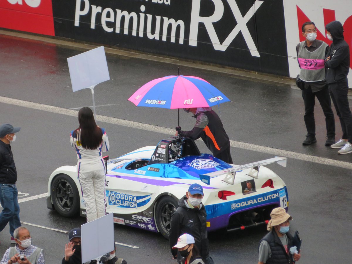kawausoya_y36's tweet photo. ☺
#LegendsClubCup
#富士スピードウェイ🏁
#レジェンドレーサー と
#競争女子レースクイーン❤
①
#片桐昌夫 選手と
#荻原友美 RQ❤
②
#柳田春人 選手と
#辻本始温 RQ❤
③
#関谷正徳 選手と
#翁長実希 RQ❤
④
#見崎清志 選手と
#藤島知子 RQ❤
#楽しかったー🙆💯 https://t.co/5L605XZk3v
