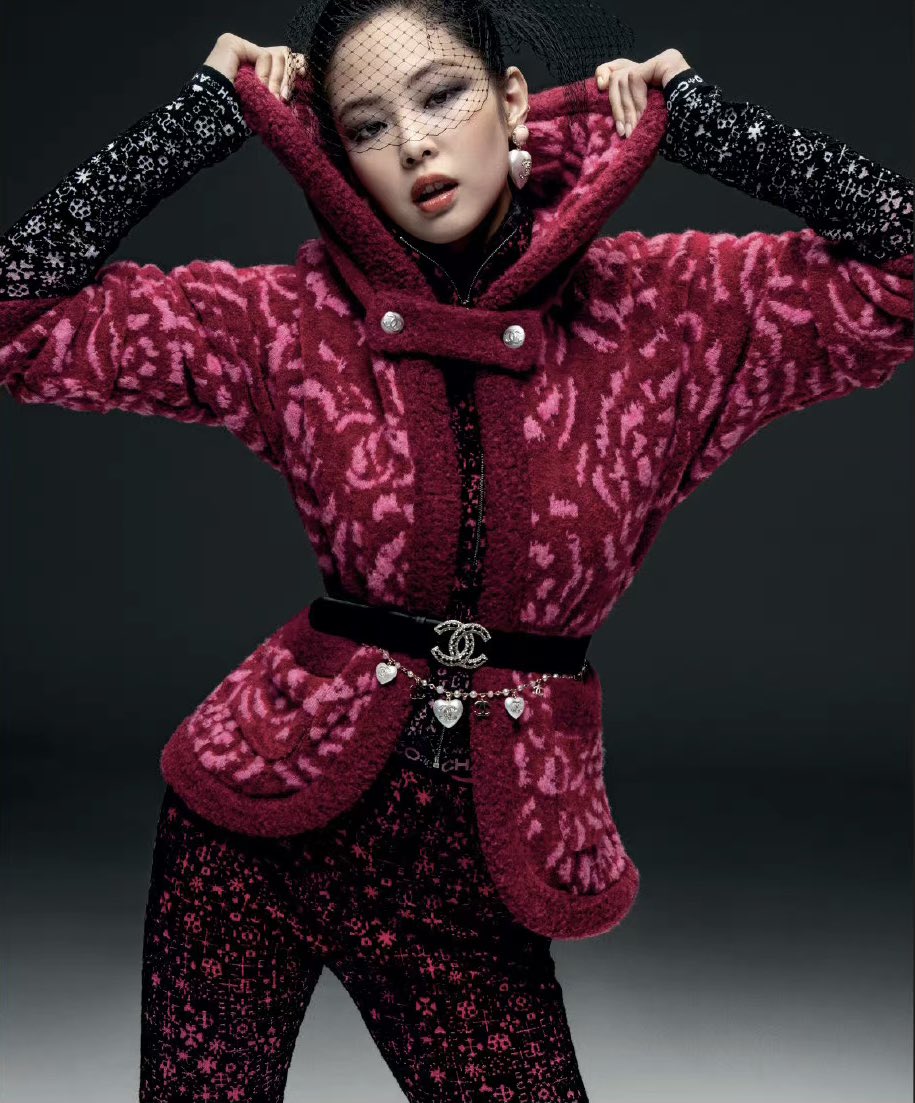 FAQ8YRcUUAMdBuU?format=jpg&name=medium