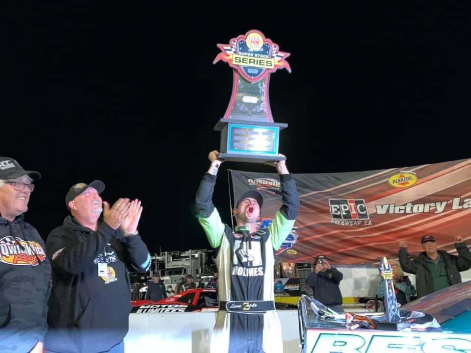 Racetimeradio's tweet photo. Winner in the 2021 @QwickWick super stock series #LaneZardo No.36/🏁🏆 @Zardo_46 &amp; 2021 Champion - wins trip too 🏖 https://t.co/7o6WuNmNNj