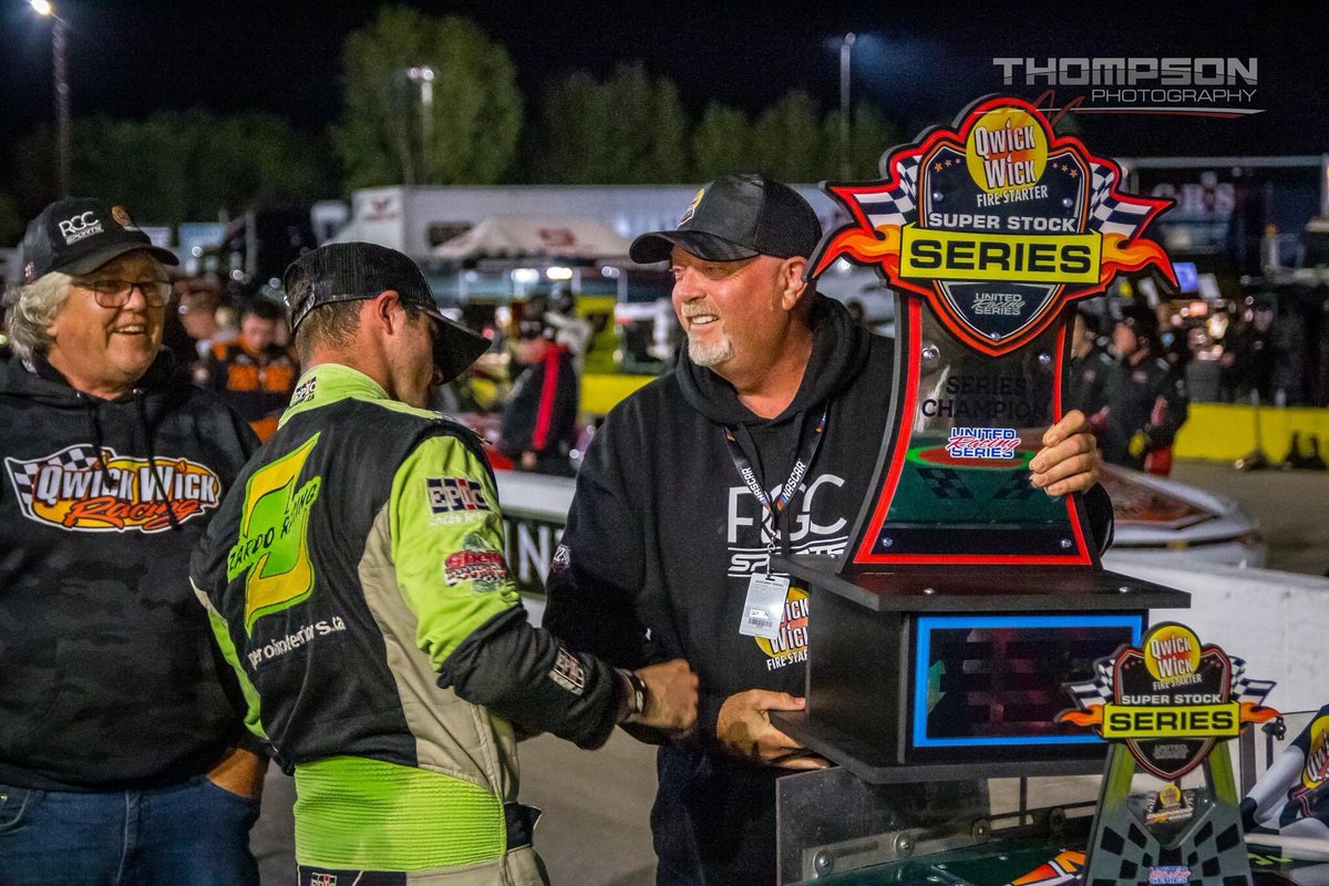Racetimeradio's tweet photo. Winner in the 2021 @QwickWick super stock series #LaneZardo No.36/🏁🏆 @Zardo_46 &amp; 2021 Champion - wins trip too 🏖 https://t.co/7o6WuNmNNj