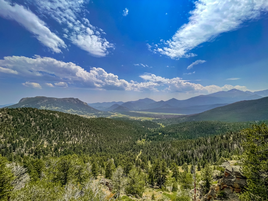 OhanaExpedition's tweet photo. RMNP is gorgeous ⛰️ 🗻  and quickly became Caleb's new #favoritenationalpark. This boy LOVES to climb!  He didn't discover his joy for it until we left Hawaii and hit the road, but it is his favorite way to explore a park and there was no shortage of places to climb here. https://t.co/M5jCpoRTWl