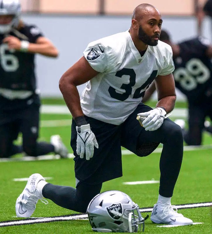 ECSN206's tweet photo. Atleast K.J. Wright is winning🥲

#Seahawks https://t.co/RelLkekqLW