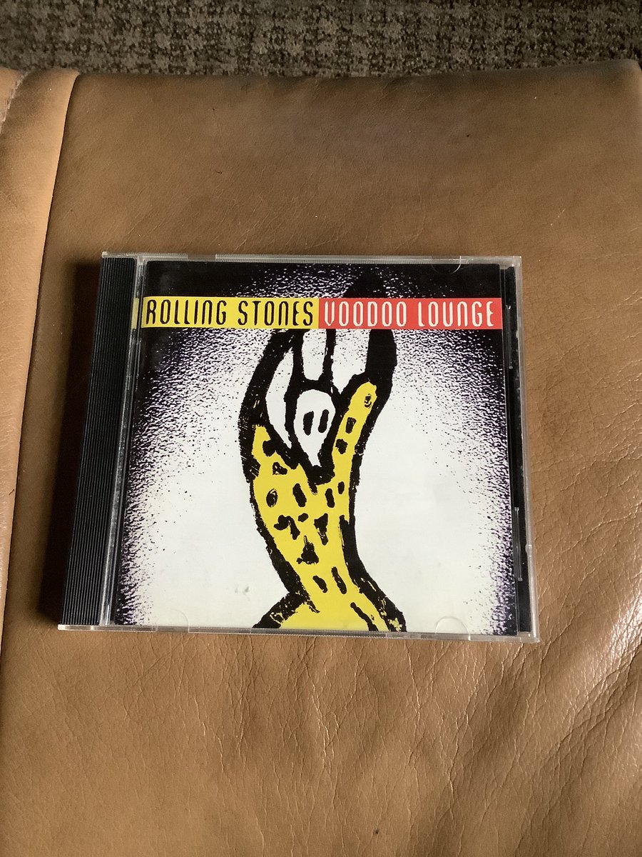 clanceman65's tweet photo. Now Playing: #RollingStones #VoodooLounge original 🇺🇸 cd. I prefer the original EU pressed #vinylrecords - but the good ole og 💿 sounds great too. 

Don Was did a fantastic job producing this one. Well recorded 👌 

#YouGotMeRocking 

How great was #CharlieWatts ? Play #MoonIsUp https://t.co/L0glGAmTJN