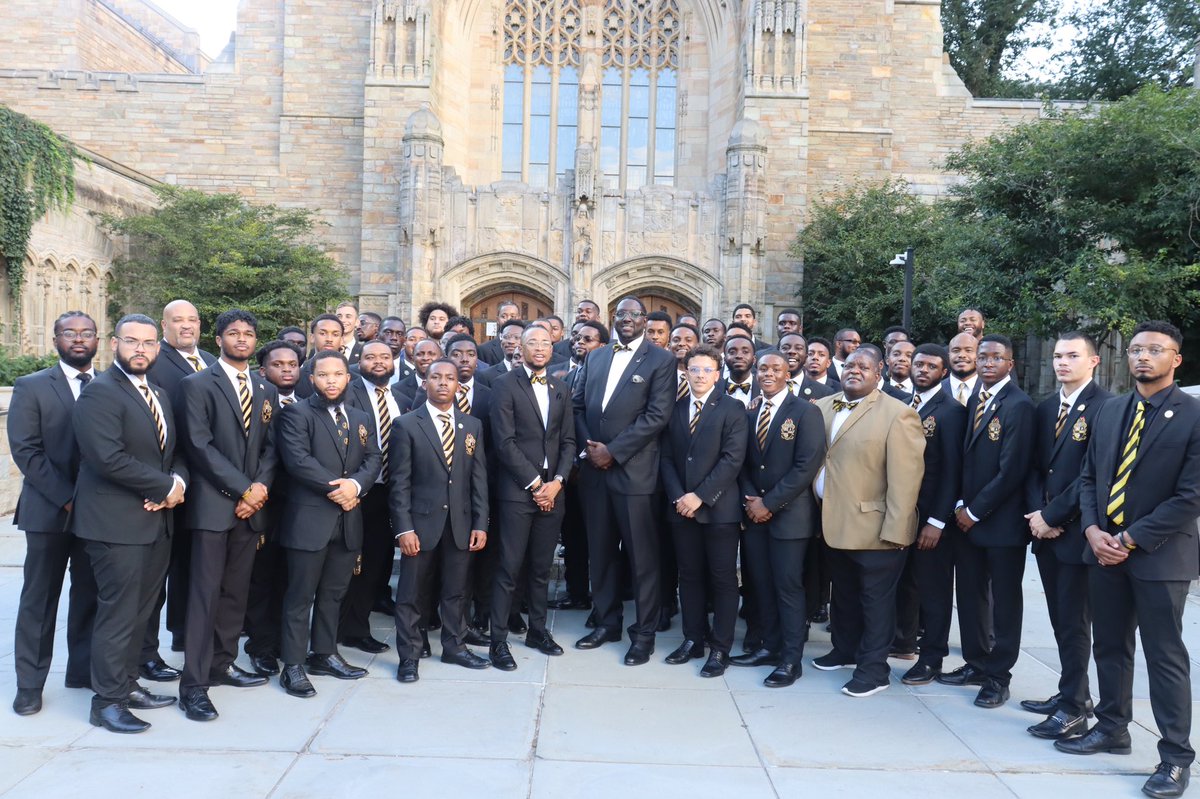 AlphaEast tweet media