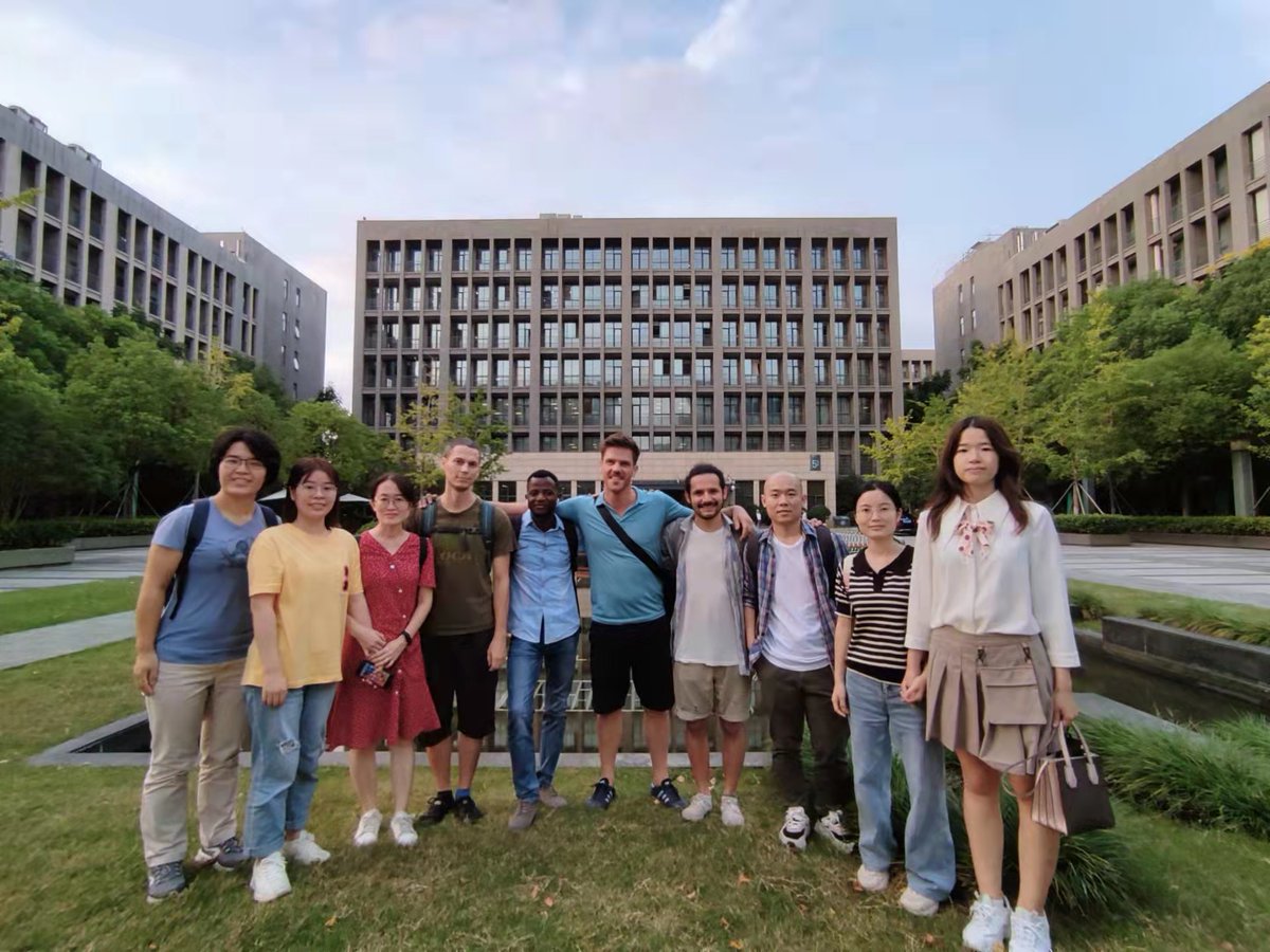 SASE_Lab's tweet photo. Hello #academictwitter 

We are a multi-disciplinary research group led by @tomcwanger in @Westlake_Uni, #China

We develop tech-innovations in world agric. systems. Our goal is to provide #sustainable solutions to #globalfood challenges. 

Follow us,  #RT and spread the word. https://t.co/gHn6eUZYDG