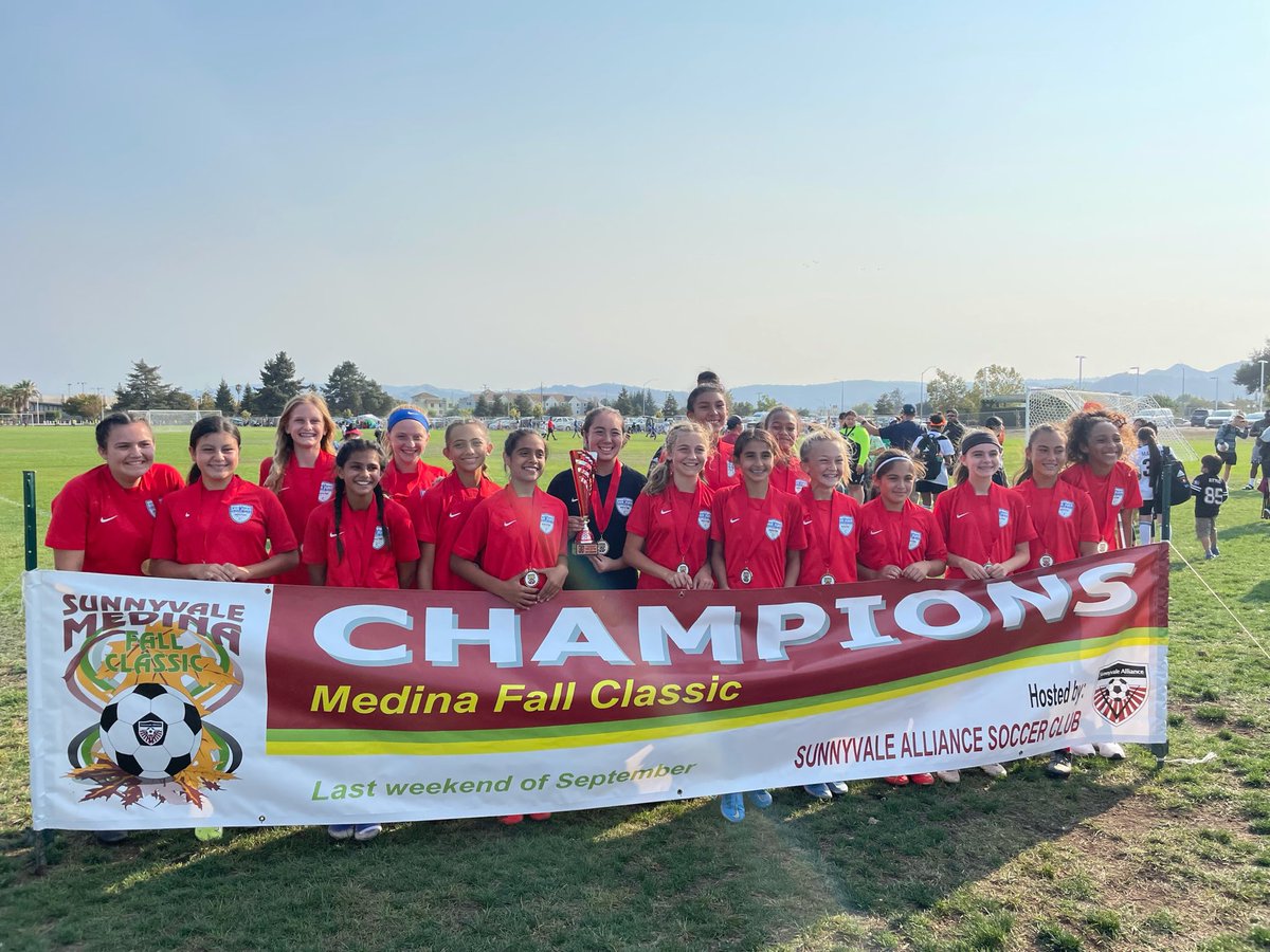 sanjuansouth's tweet photo. Congratulations to our 09 Pre-NPL for winning the Championship at the Medina Gall Classic🏆🔥⚽️  #sanjuansouth #thisis209soccer #bettertogether #yeahboiii https://t.co/D3eoaoH0nF