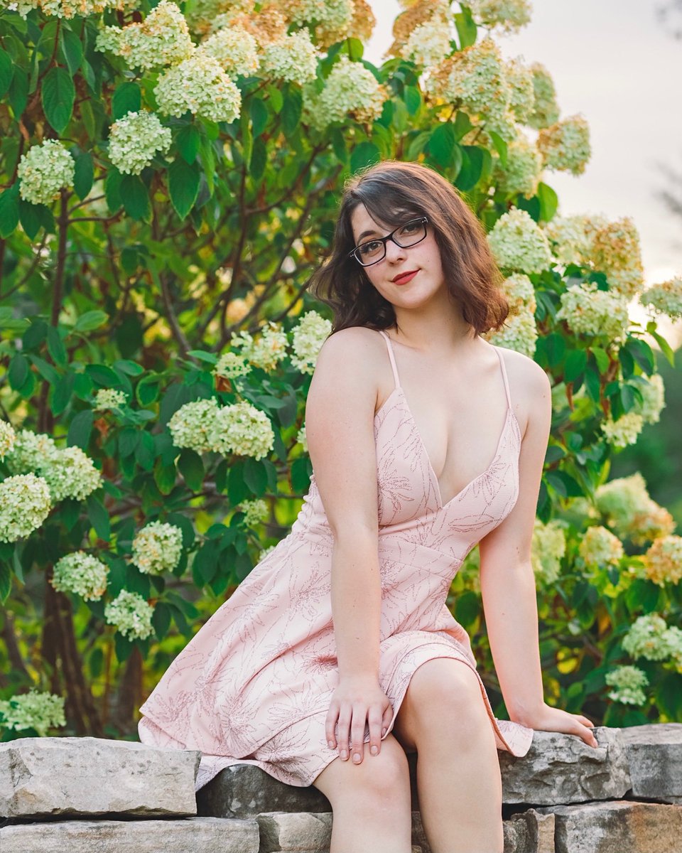 Sundress season is over 😭 

Photo by yspamplemoose 📷