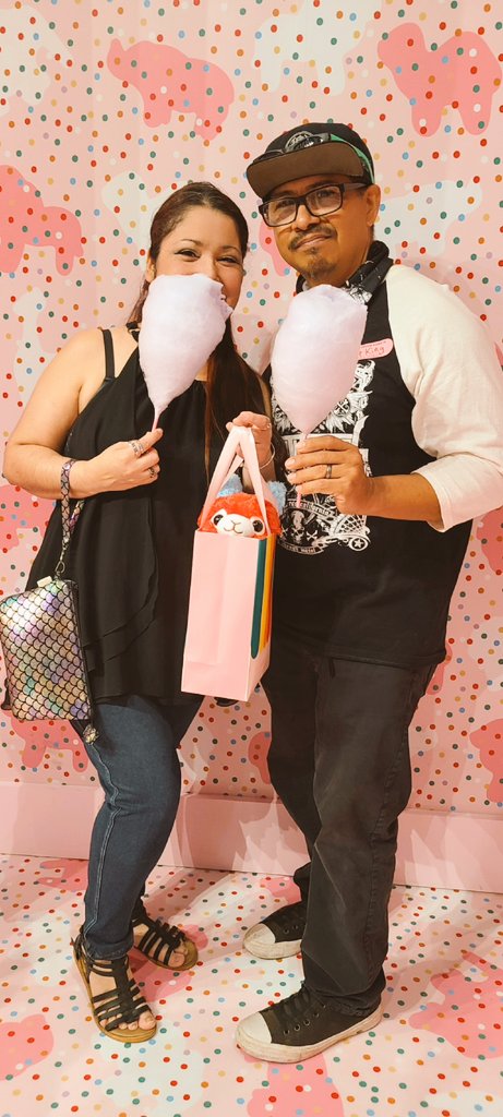 ScarlettLuvsRon's tweet photo. Love as sweet as #IceCream on #SundayFunday π¦ π
#MuseumOfIceCream #AustinTX #Domain #MyMonkeyMan https://t.co/qDYPu9udEL