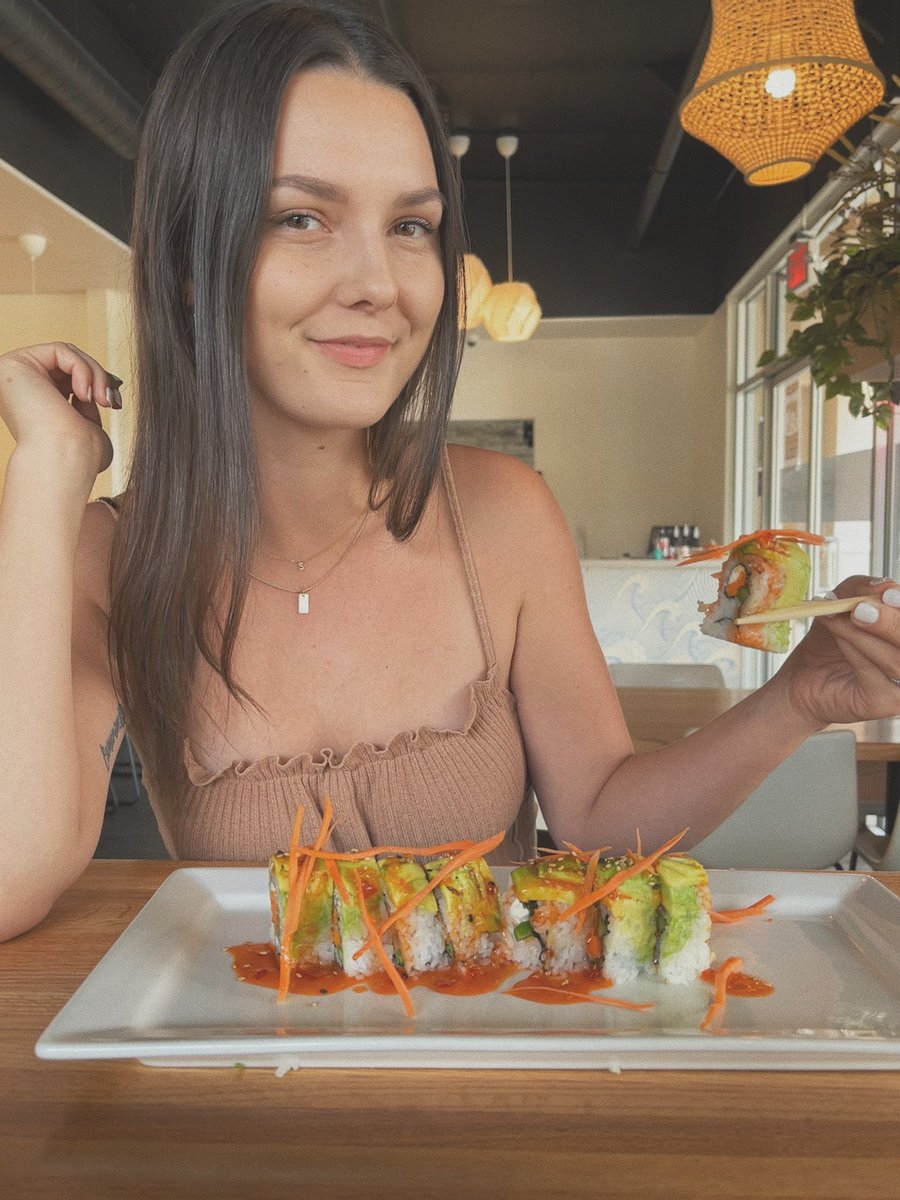 sonia_stenberg's tweet photo. Hope everyone’s weekend went well! I always enjoy gojng out and supporting our local restaurants and business 🍱🤩 #AdPRDogs https://t.co/siWd8moo2x