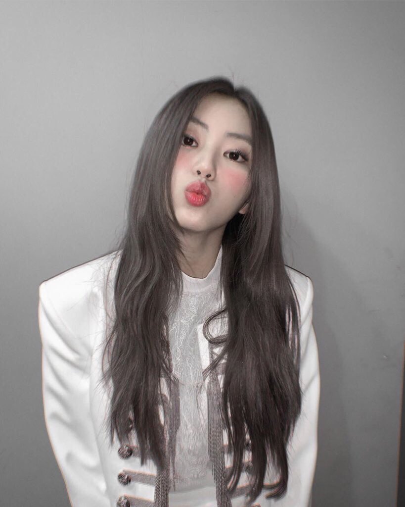 iFAIRYBINS's tweet photo. party time (by monsta x) https://t.co/pJxy1kepl0