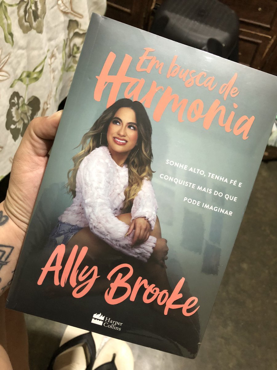 NenMefAlly's tweet photo. EU TÔ FELIZ DEMAIS ❤️❤️❤️❤️❤️ @AllyBrooke https://t.co/tbDhIZ5b6J