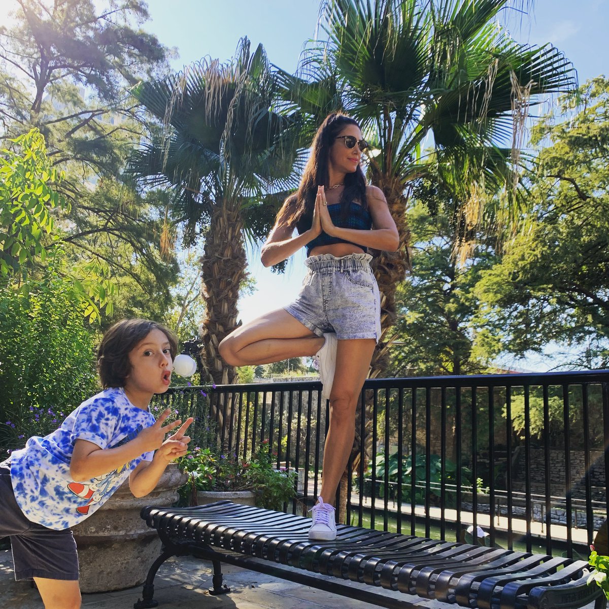 JFit360's tweet photo. Sunday funday yoga vibes 💙 🌴 https://t.co/MjrULH1gxv