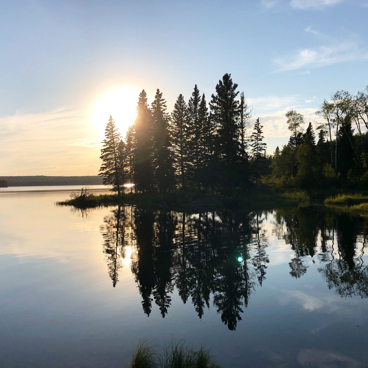 dwilapix's tweet photo. Anglin Lake, SK, 🇨🇦 #anglinlake #sk #sask #saskatchewan #saskphotographer #greatblueheronprovincialpark #yoursask #canada #lovesaskatchewan #lovecanada #reflection #reflectiongram #reflecting_perfection #reflectionphotography #reflection_shotz #lakelife #kayakingadventures #kayak https://t.co/3qUZE2xs6R