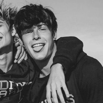 bestofblakegray's tweet photo. https://t.co/rNV7pOELhO