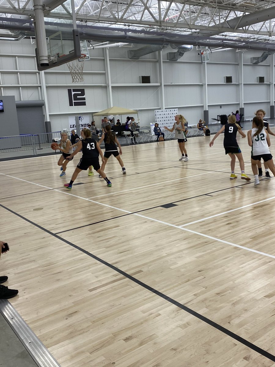 flight2025girls's tweet photo. MSF Flight 2025 with 2 wins today! Getting better each week. @FlightMsf @FacilitySports @ryanzyla1 https://t.co/u3hO0fb5dG