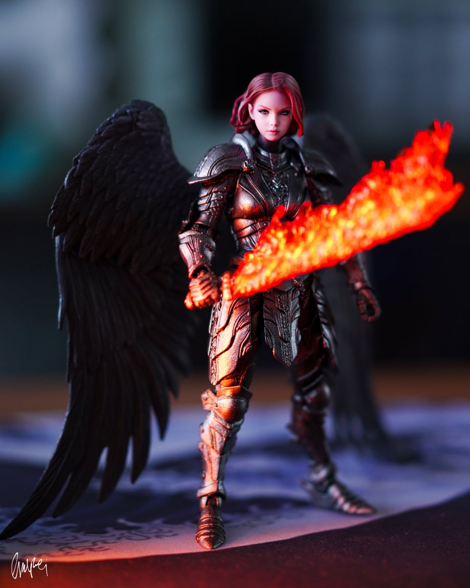 Mufefi's tweet photo. The black wings
Use mcfarlane Wings from Tyrant #mythiclegions https://t.co/8RXzFBEM8D