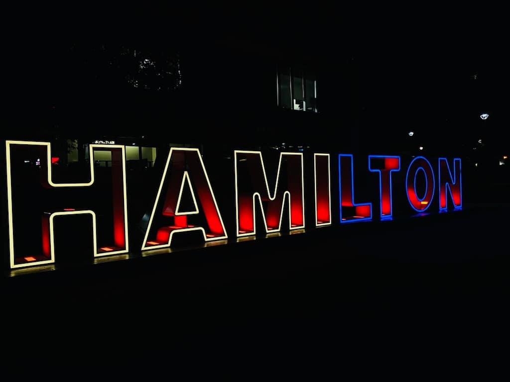 aboutface's tweet photo. The #HamOntSign is looking awesome tonight, shining in red, blue, & yellow for #CraniofacialAcceptanceMonth! Thanks @cityofhamilton for this recognition & support! The sign will be lit again Mon. (tomorrow) & Tues. nights. 🙌
Thanks to our board director, Tyler, for the pics! https://t.co/OHAGrlYnme