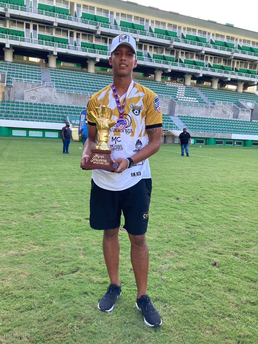 rey_pertuz's tweet photo. Gracias mi Dios por este lindo logro, toda la honrra y la gloria sera pa Dios, pa lante y con 🙏🏾⚽️❤ valla menos vencida y mejor portero del torneo ��🏽❤ https://t.co/Wamn9M012d