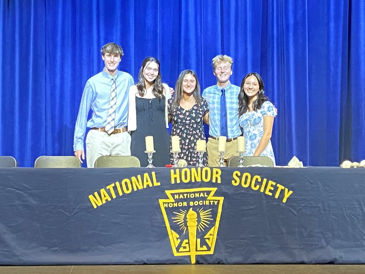 MrsJMadeira's tweet photo. Congratulations to the newest members of Madeira’s NHS and to our honorary teacher, Kelli Candella. Shout out to the officers for making this night happen! #madeirastrong https://t.co/TPUbNjVHd0