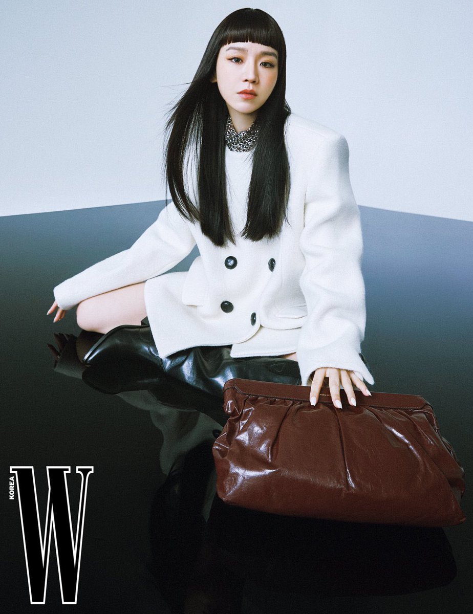 shinhs_archive's tweet photo. 더블유 코리아 이자벨 마랑 21FW 신혜선 https://t.co/x5C2hbLCvK