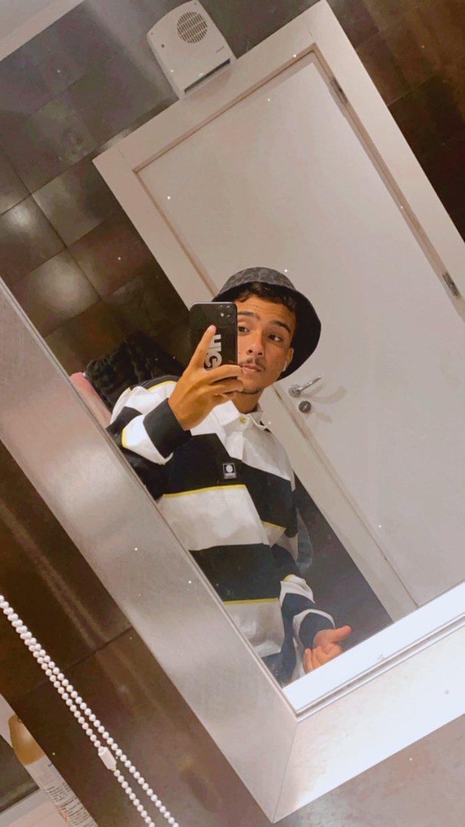 crf_felix's tweet photo. oiii https://t.co/CvWG7RDn2o