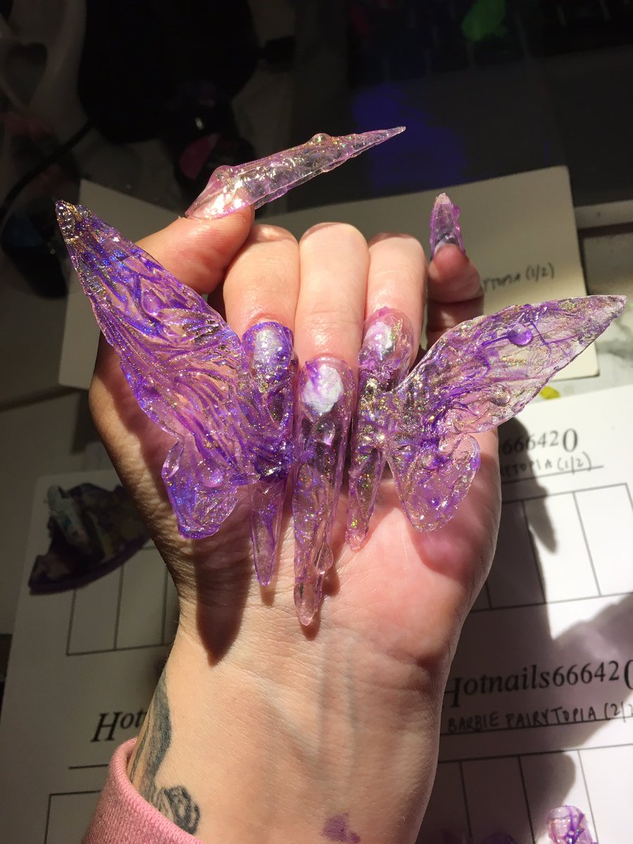 hotnails666420's tweet photo. A commission I’m working on 👀👀👀👀👀👀 going 2 delete this expeditiously but look for the next 12 hours https://t.co/sYFbQ216rk