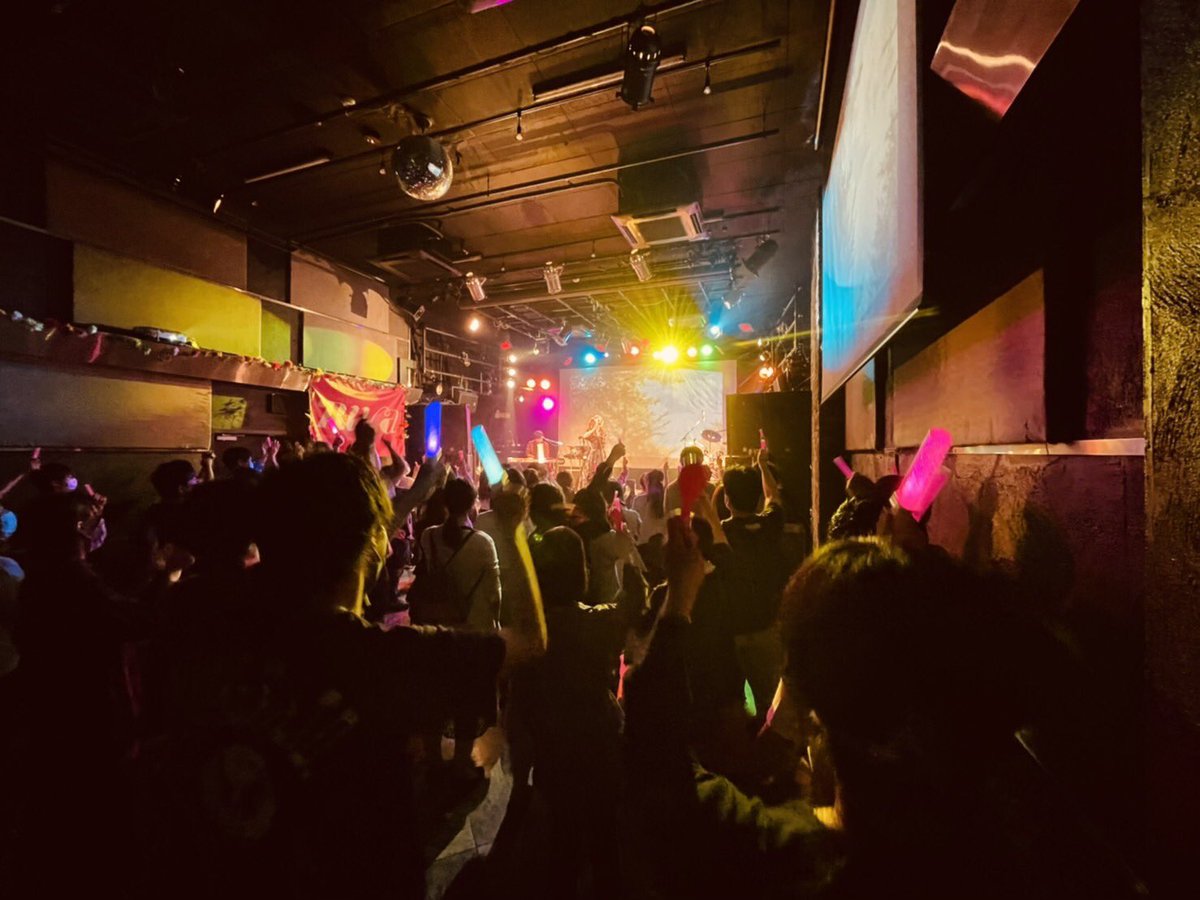 rivaofficial2's tweet photo. ワンマンライブ
ご来場の皆様
配信見てくれた皆様
マカナの皆様
ありがとうございました！！ https://t.co/WL5kNWAuo0
