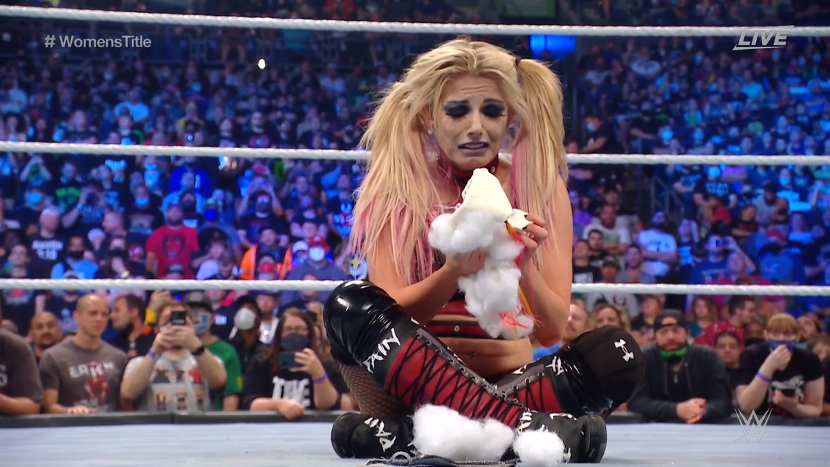 WWE's tweet photo. 💔💔💔

#ExtremeRules ＠AlexaBliss_WWE https://t.co/fXLgCrWEmV