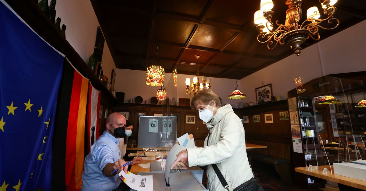 जर्मनी में हाल में हुए चुनाव में किसी भी पार्टी को बहुमत न मिलने से गठबंधन सरकार बनाने के आसार